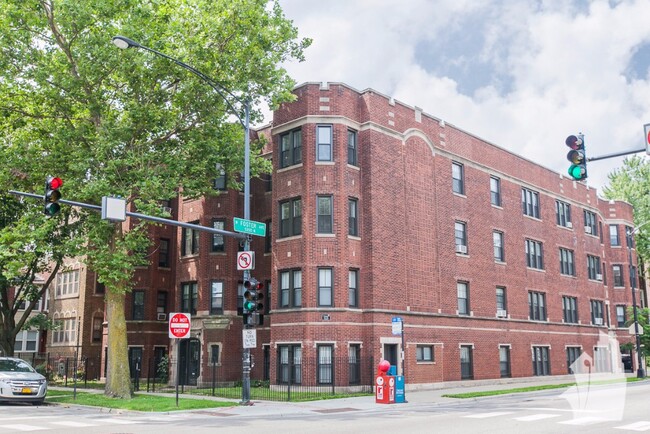Building Photo - 5162 N Leavitt St