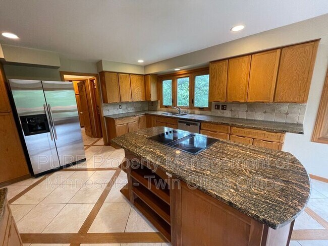 Foto del edificio - 4432 Woodlane Dr