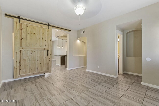 Foto del edificio - 14832 Sunny Land Ave