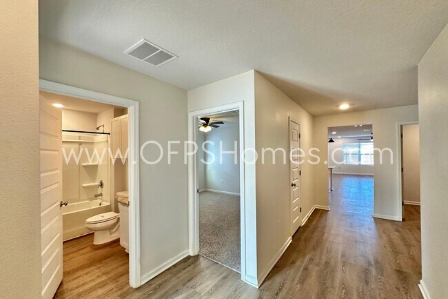 Foto del edificio - 2856 Patriot Ridge Dr