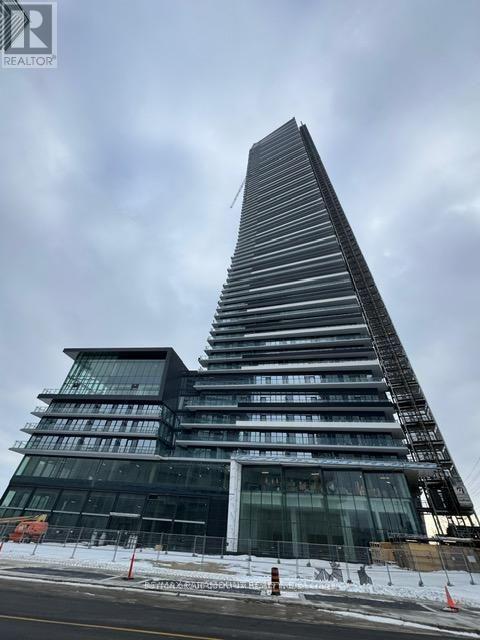 Building Photo - 448 Burnhamthorpe Rd W