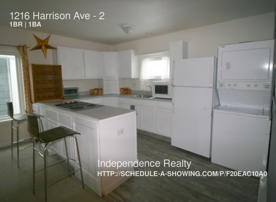 Foto principal - 1216 Harrison Ave