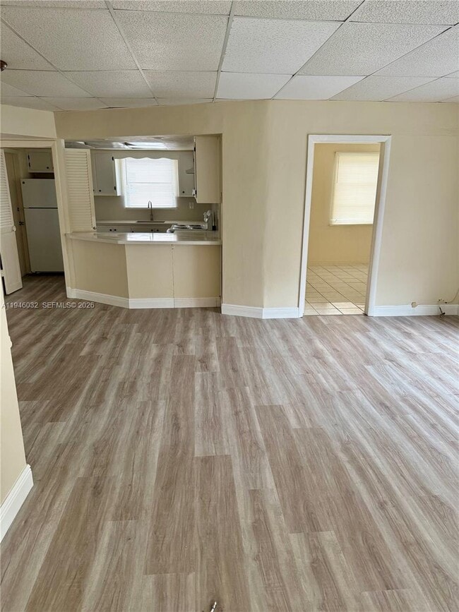 Building Photo - 9390 E Bay Harbor Dr