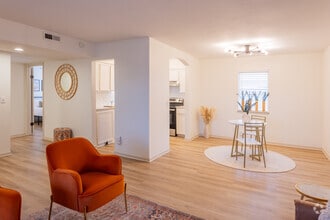 Interior Photo - Isabella at Norman Apartments