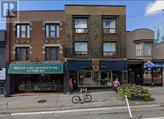 Photo du bâtiment - 1266 Yonge St