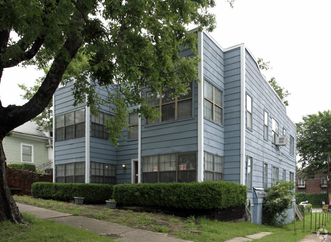 Building Photo - Baltimore Multiplex