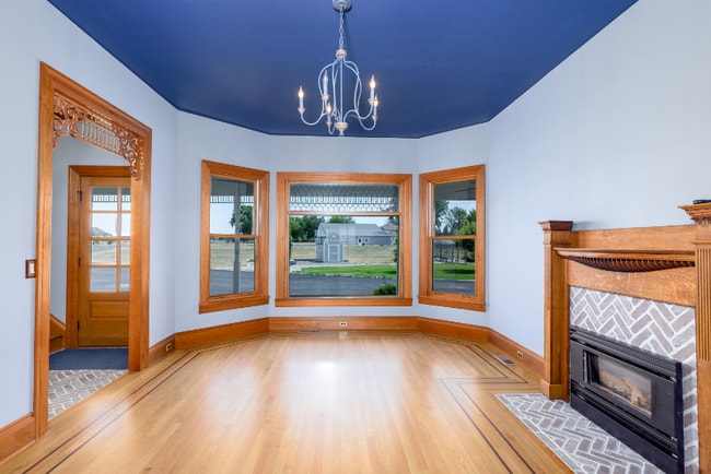 Building Photo - 11801 Rd 5.6 NE