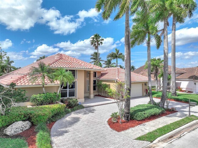 Foto del edificio - 620 Laurel Ln
