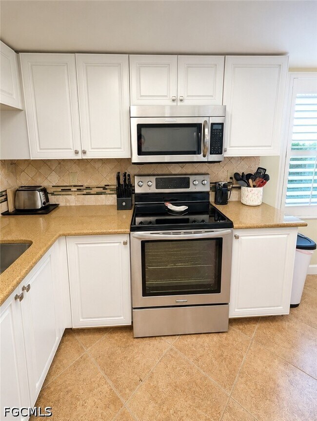 Foto del edificio - 12601 Kelly Sands Way