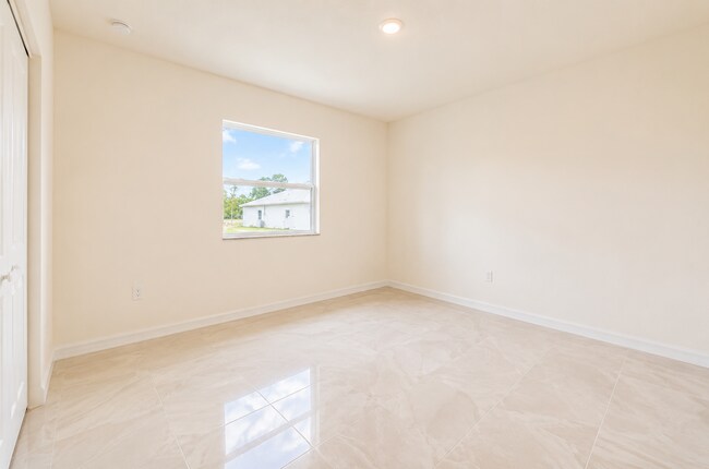 Foto del edificio - 5317 30th St SW