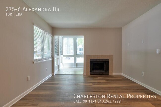 Building Photo - 275 Alexandra Dr