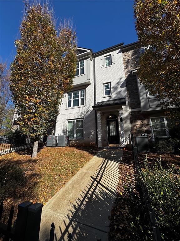 Building Photo - 20 Wren Dr