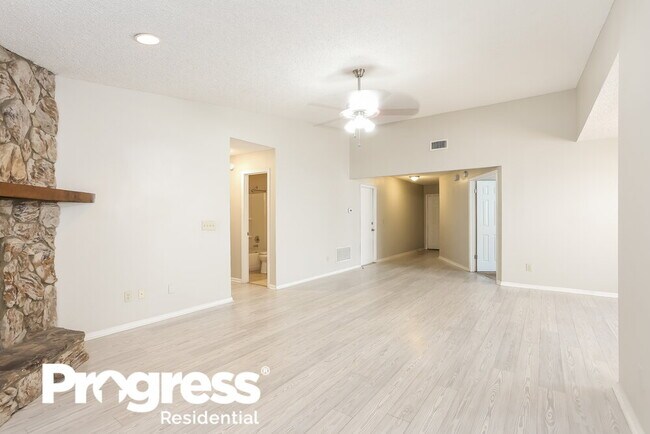 Building Photo - 8085 Le Havre Dr N