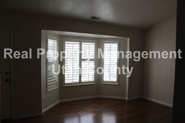 Building Photo - Spanish Fork Home