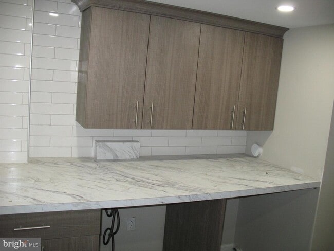 Foto del edificio - 1804-6 Kings Hwy