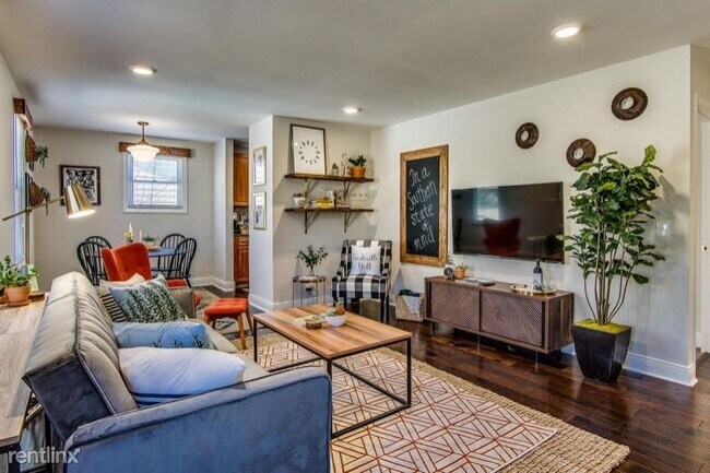 Building Photo - 3 br, 1.5 bath House - 224 Flora Maxwell Rd