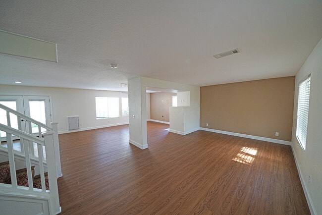 Foto del edificio - 27863 Knight St