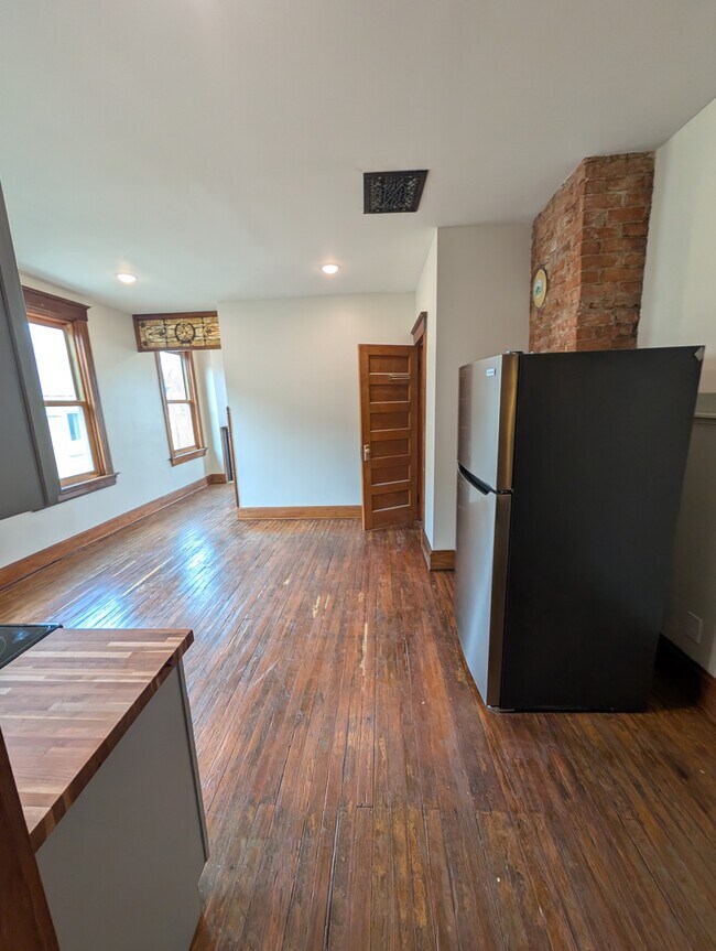 Foto del edificio - 3940 Spring Grove Ave