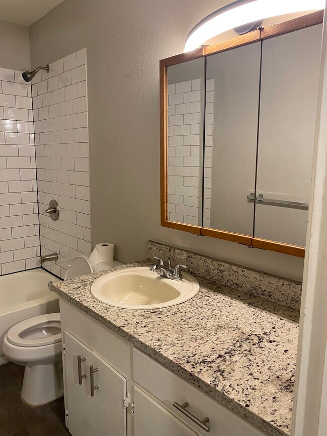 Foto del edificio - JR APARTMENTS