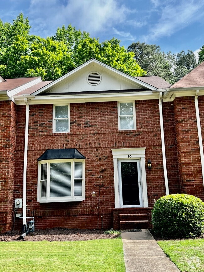 Building Photo - 10 Huntington Place Dr