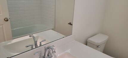 Building Photo - 619 Silver Pear Ct