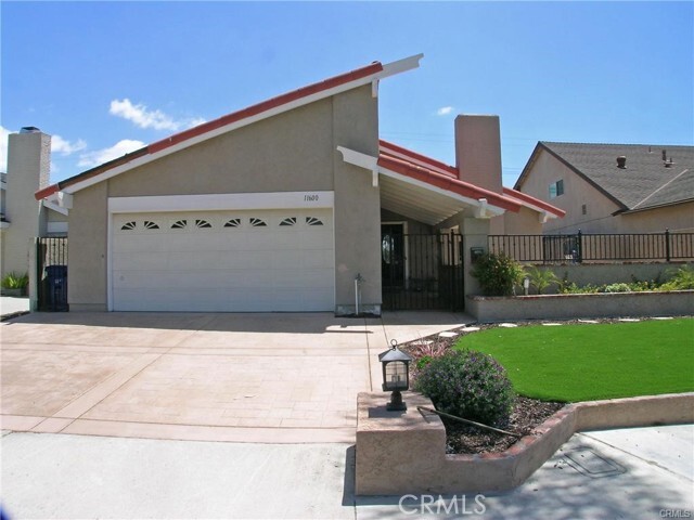 Foto principal - 11600 Panay St