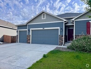 Building Photo - 1576 Clarendon Dr