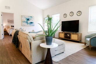 Building Photo - Calabash Shores