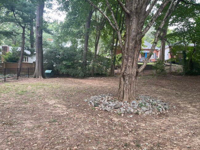 Foto del edificio - 624 Foxwood Dr SE