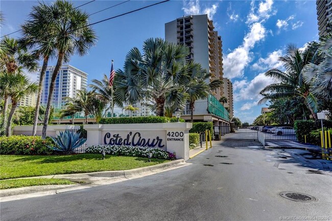 Foto del edificio - 4200 N Ocean Dr