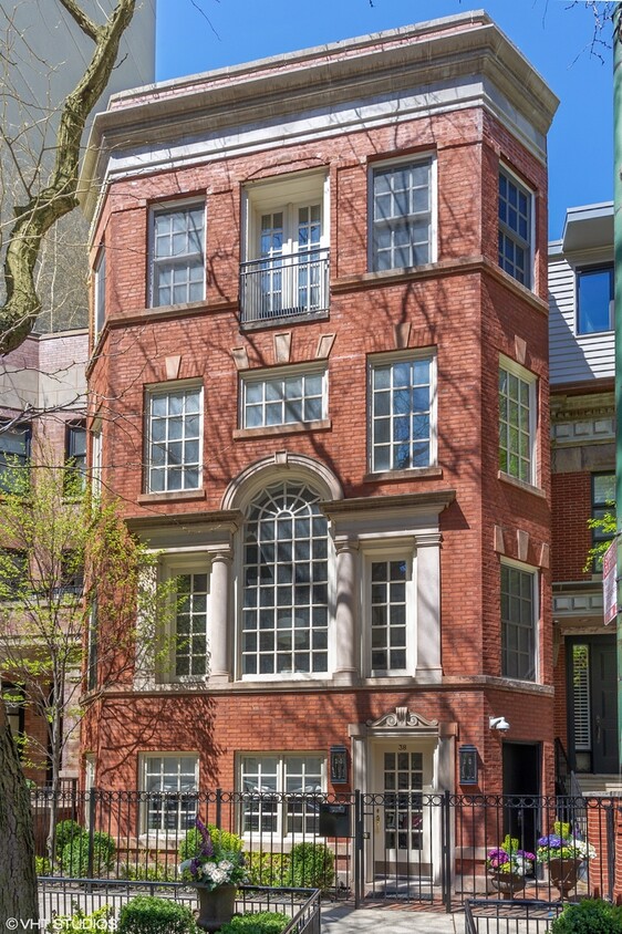 Foto principal - 38 E Elm St