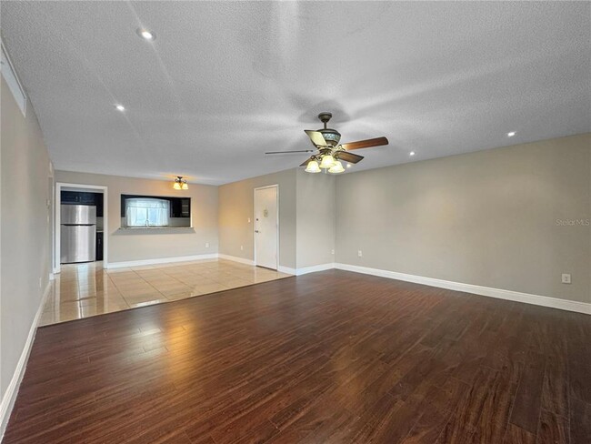 Building Photo - 626 Orange Dr
