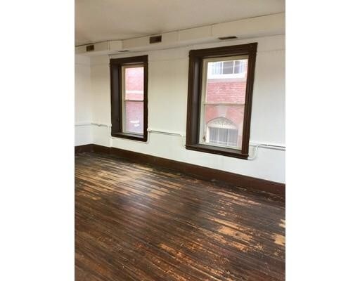 Building Photo - 20 Merrimac Square