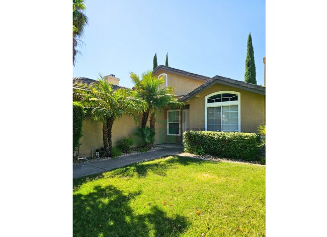Foto del edificio - Single Family Home in Tracy, CA! - 1660 Et...