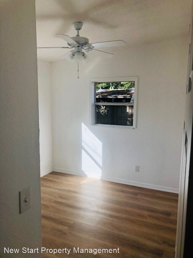Foto del edificio - 3 br, 1 bath House - 810 27th ST CT E