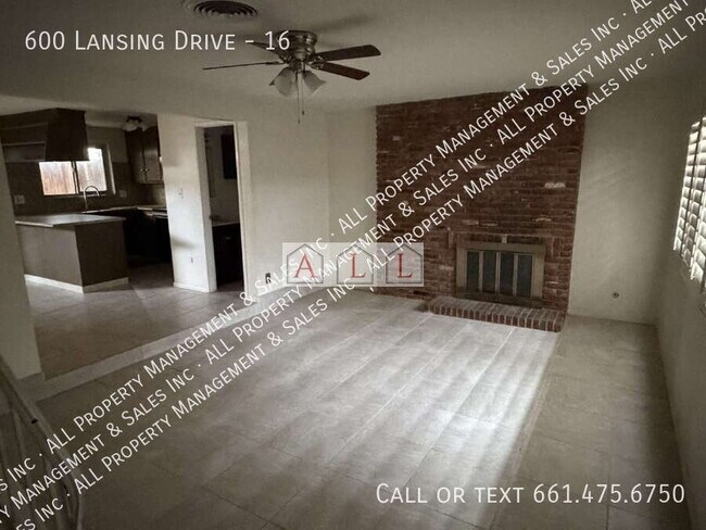 Foto del edificio - 600 Lansing Dr