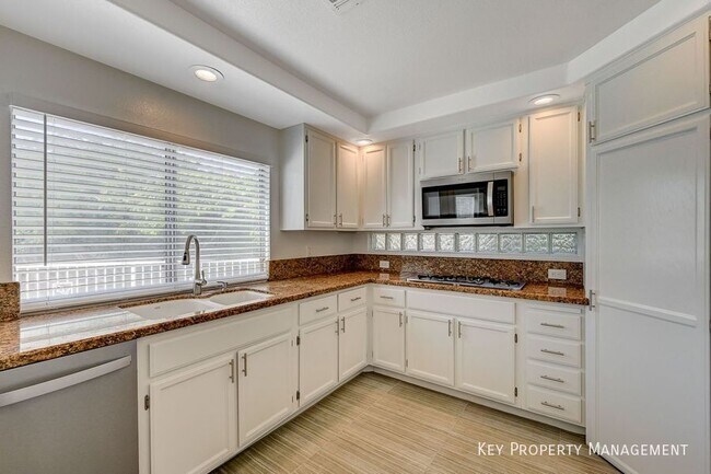 Building Photo - 261 Plaza Marquessa Ct