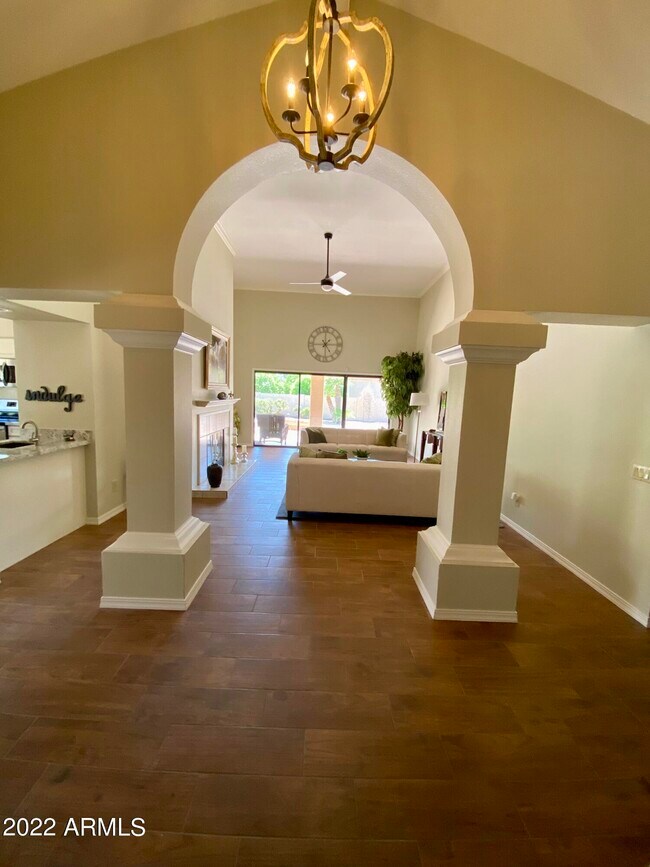 Building Photo - 10305 E Lotus Ct