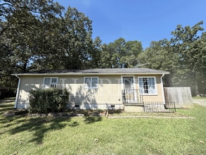 Building Photo - 4501-4511 Martha Berry Hwy