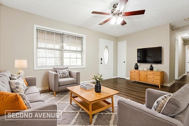 Foto del edificio - 2053 Chestnut Log Dr