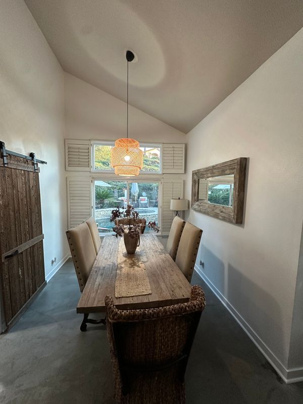 Building Photo - 26 Santa Catrina