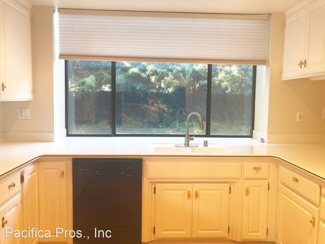 Foto del edificio - 4 br, 3 bath House - 11725 Old Eureka Way