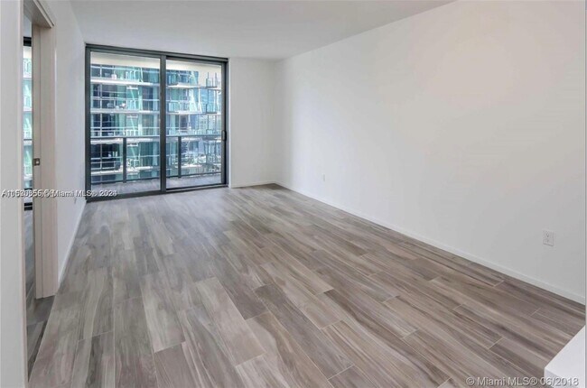 Foto del edificio - 801 S Miami Ave