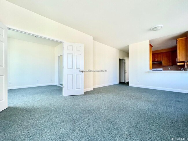 Building Photo - 2908 Sloat Blvd