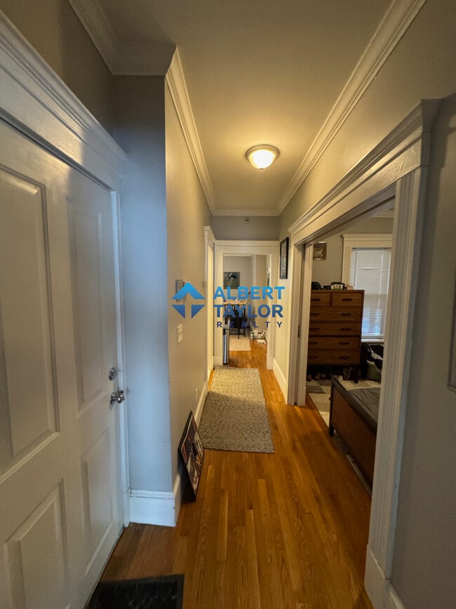 Building Photo - 3 Grimes St