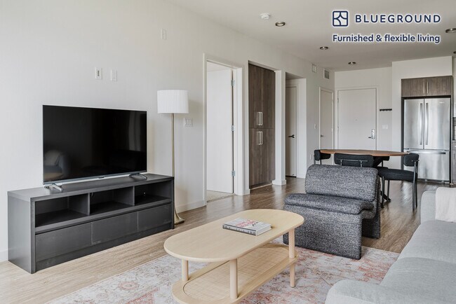 Foto del edificio - 650 E Capitol Ave