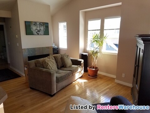Foto del edificio - 5430 California Ave SW