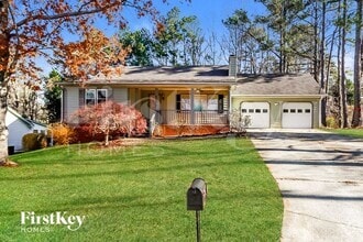 Building Photo - 600 Inglenook Dr SW