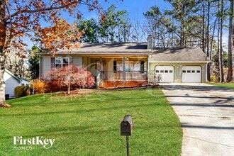 Building Photo - 600 Inglenook Dr SW