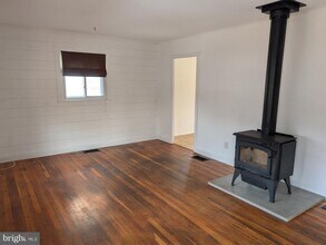 Building Photo - 6451 Maplewood Dr